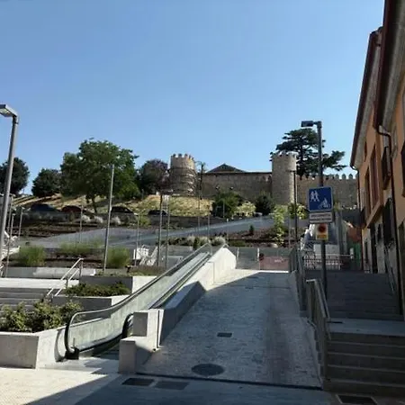 Vut Ajates 32 * Ávila